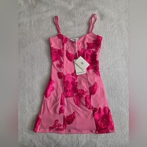 Peppermayo NWT XS Pink/Red Satin Floral Mini Dress Bodycon